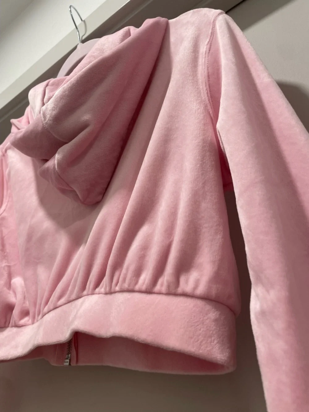 H&M Divided Pink Velour Cropped Zip-Up Hoodie - S - Picture 12 of 14
